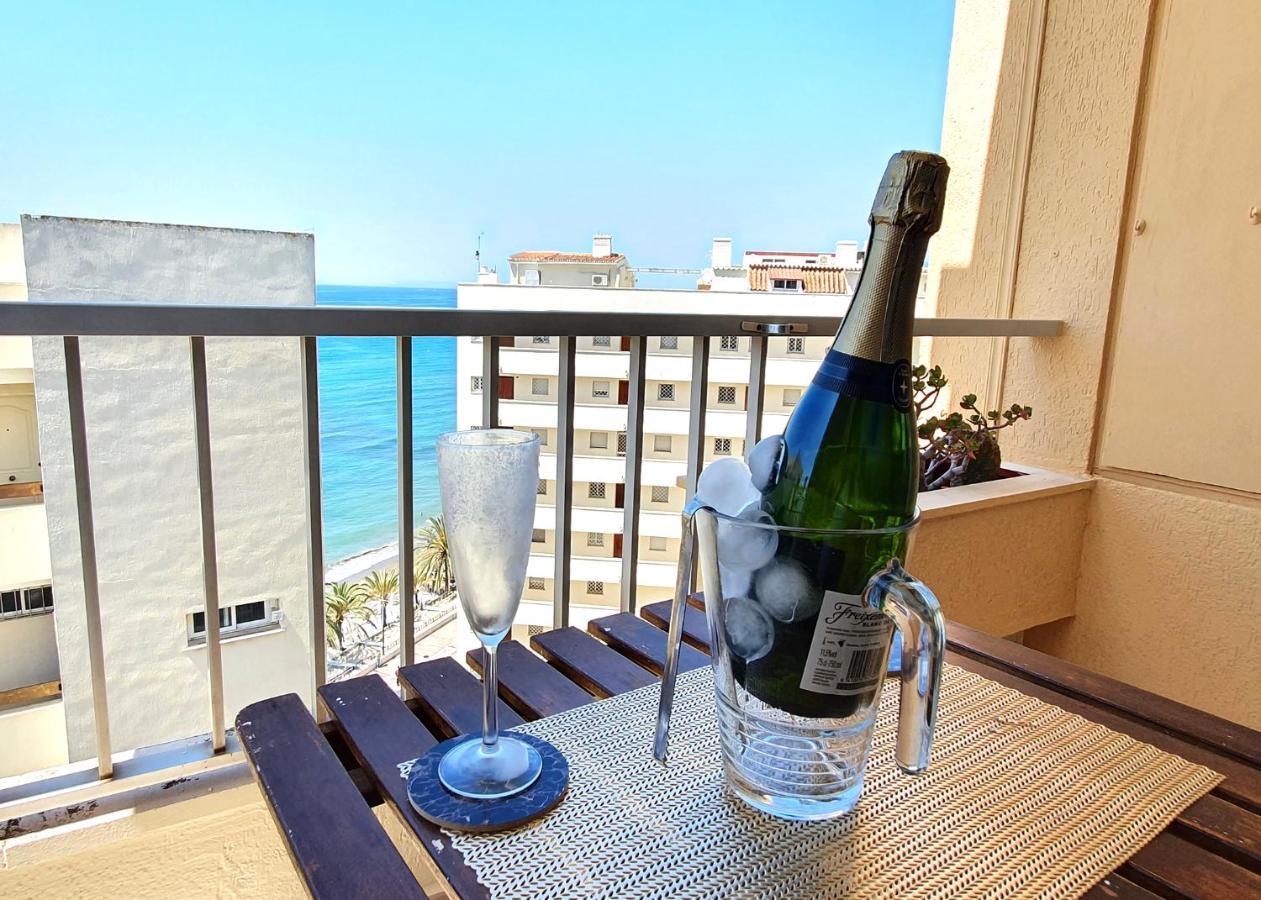 Beachfront Studio Apartment Marbella Esterno foto
